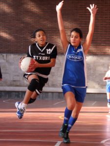 BUENA JORNADA DE DEPORTE ESCOLAR: Todos los equipos de Atxuri han ganado y han jugado fenomenal!